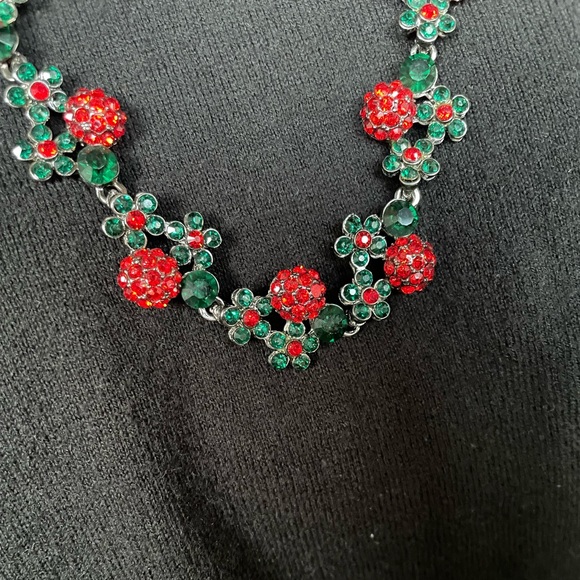 Victoria Trading Company costume jewelry, red - Picture 8 of 8